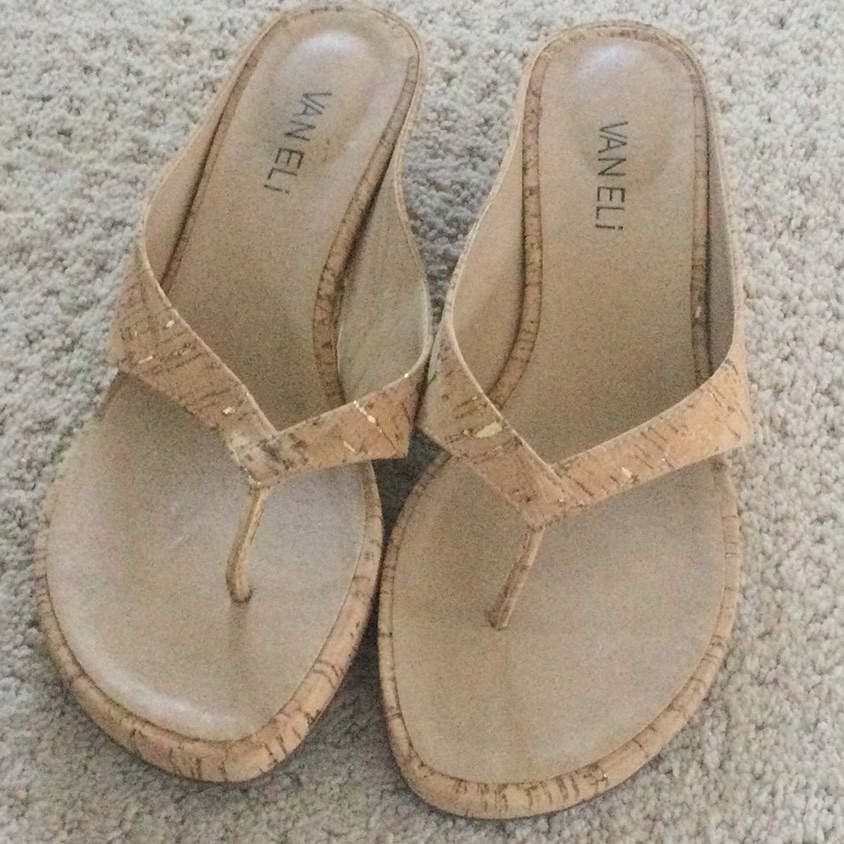 Vaneli Wedge